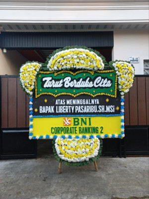 Papan Bunga Duka di Mustikajaya
