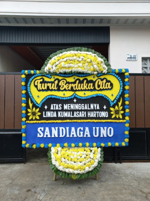 Papan Bunga Duka di Mustikajaya